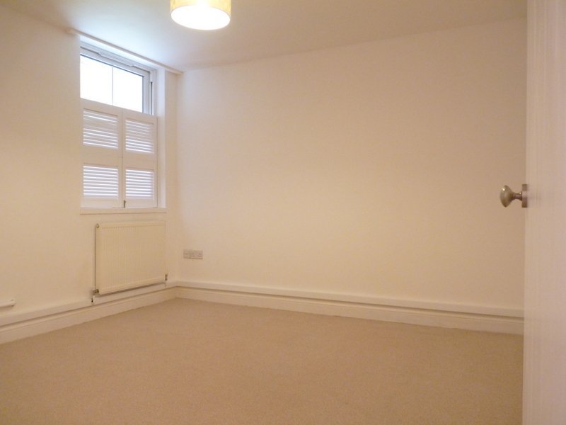 High Street, Fareham, PO16