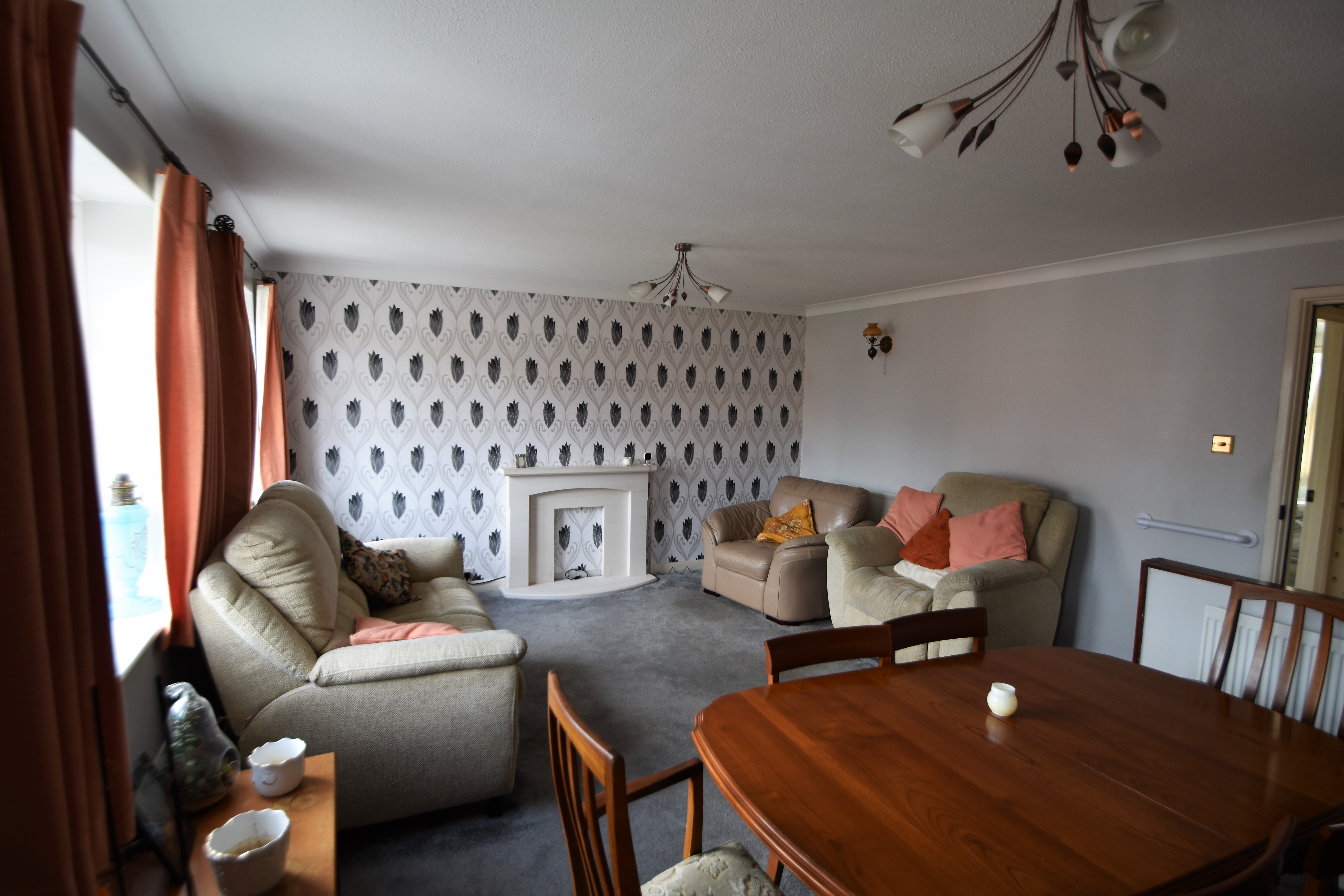 White Ladies Close, Havant, PO9