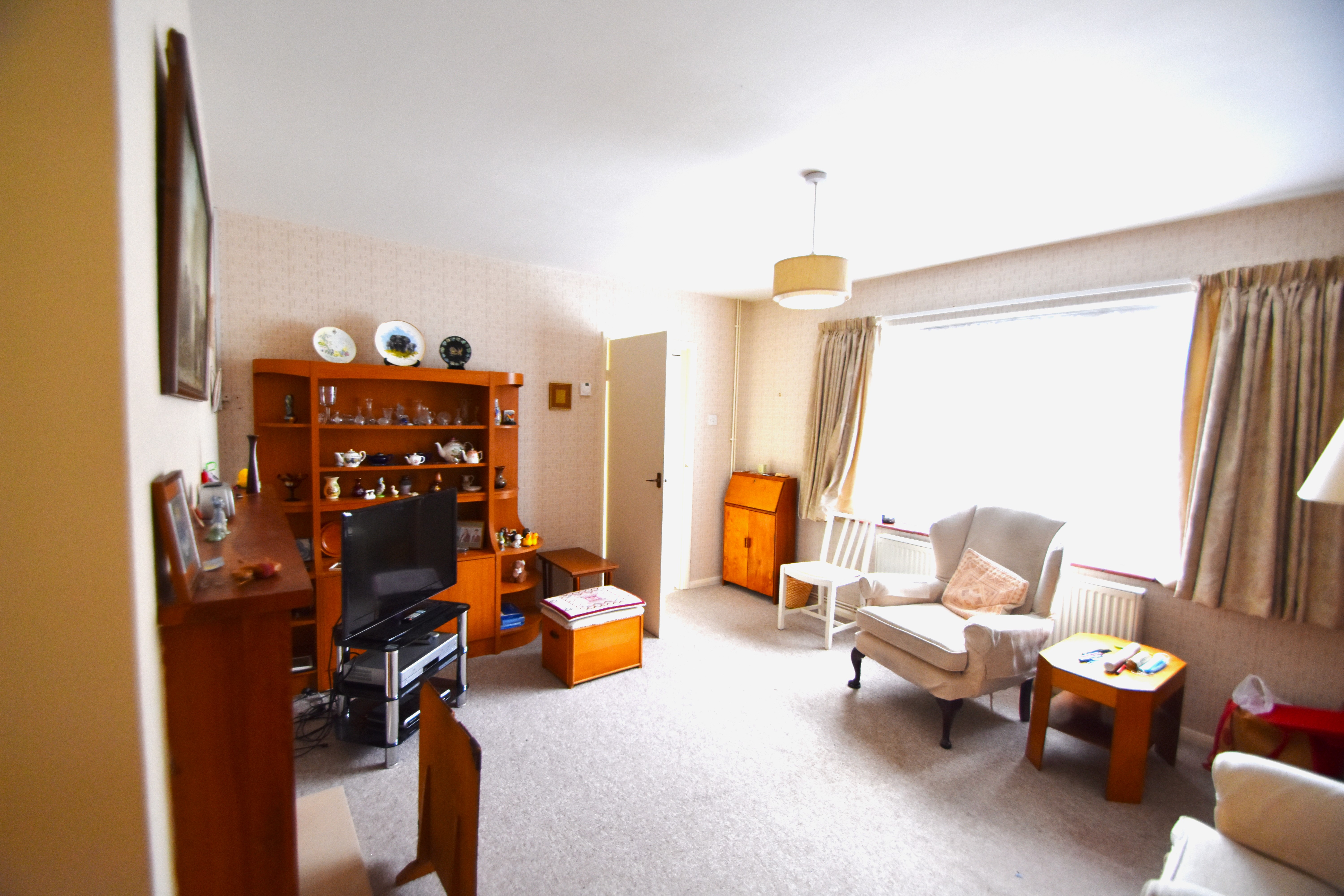 Hooks Lane, Havant, PO9 - Charters