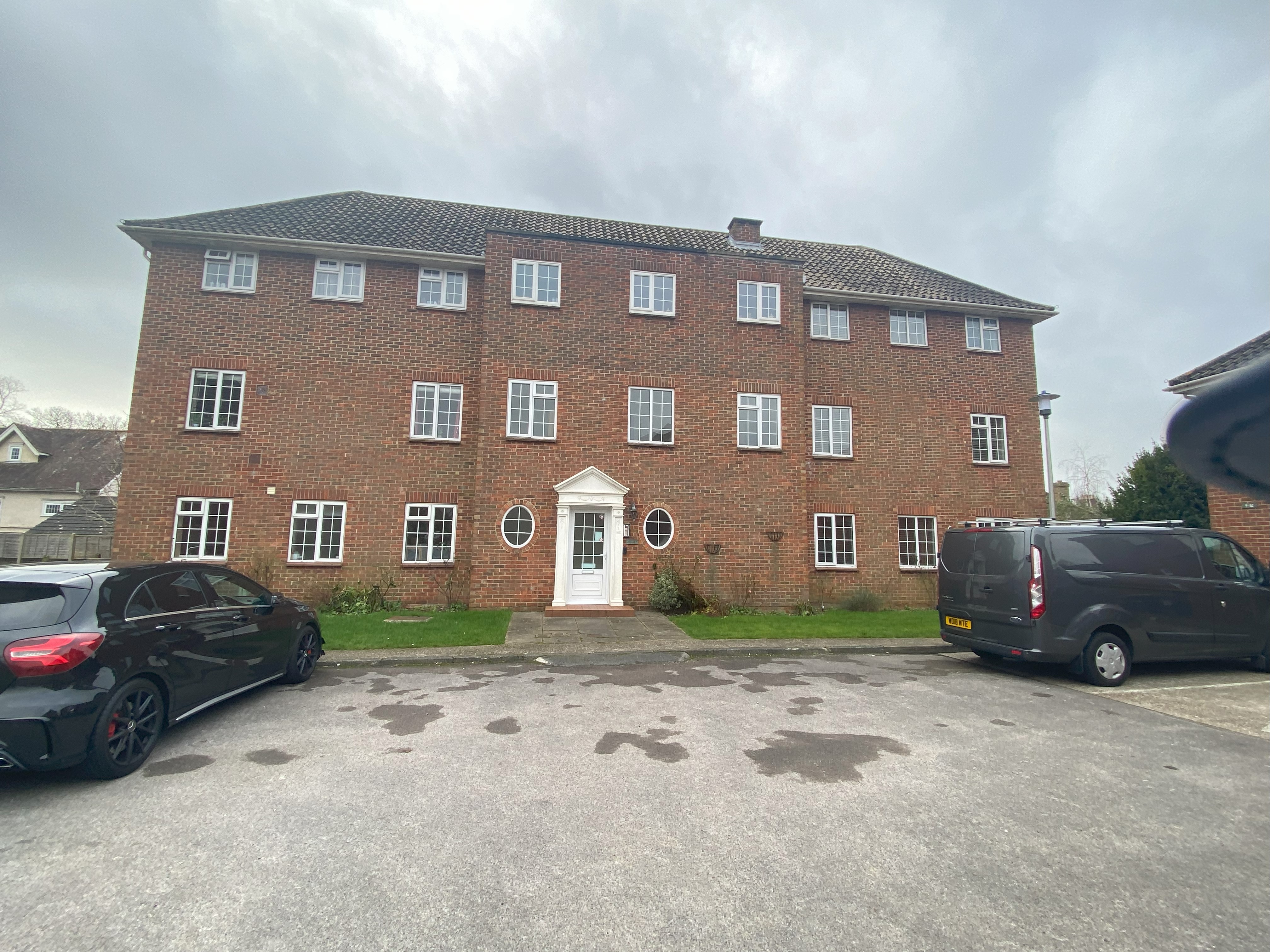 White Ladies Close, Havant, Hampshire, PO9 - Charters