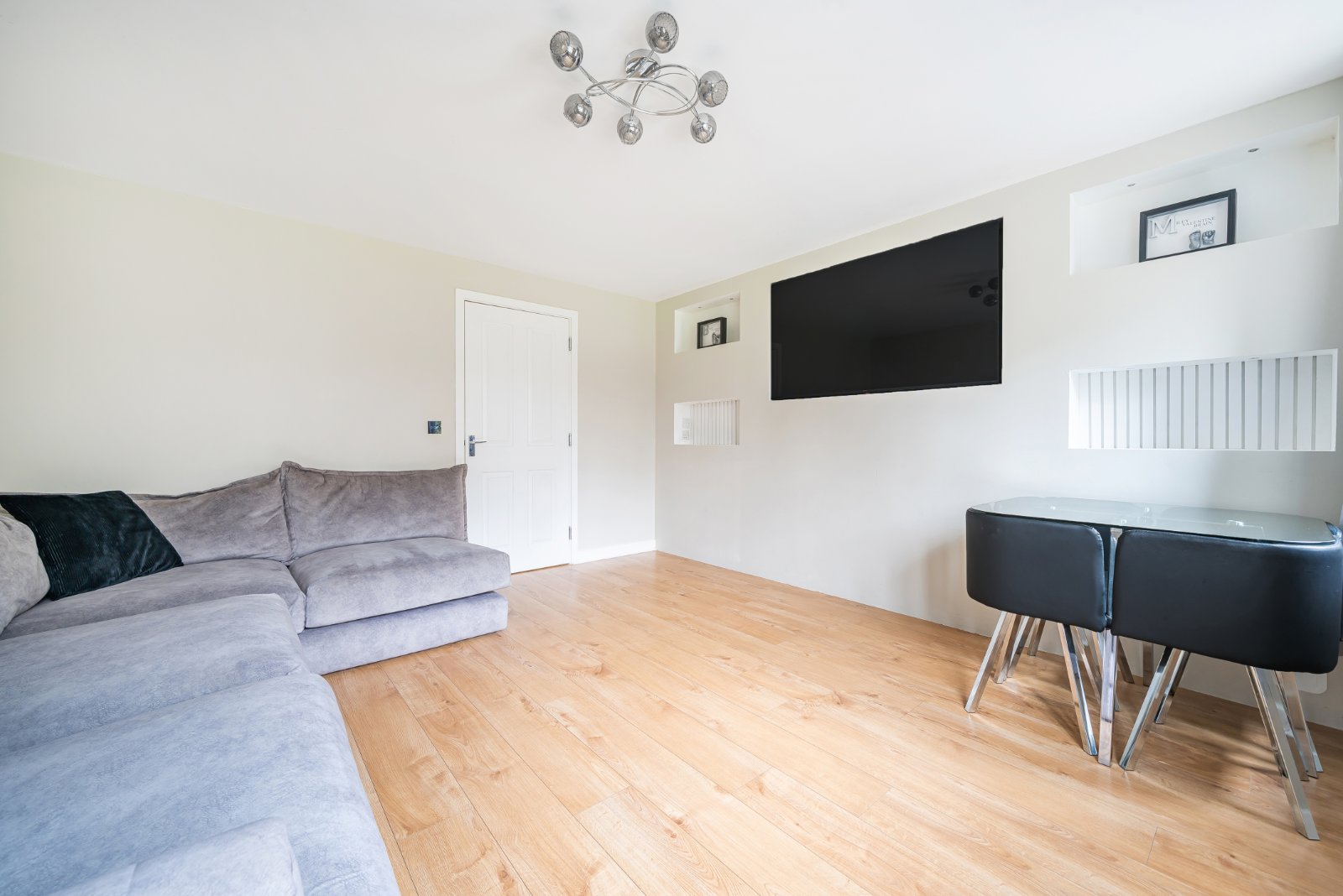 Little Hackets, Havant, Hampshire, PO9 - Charters