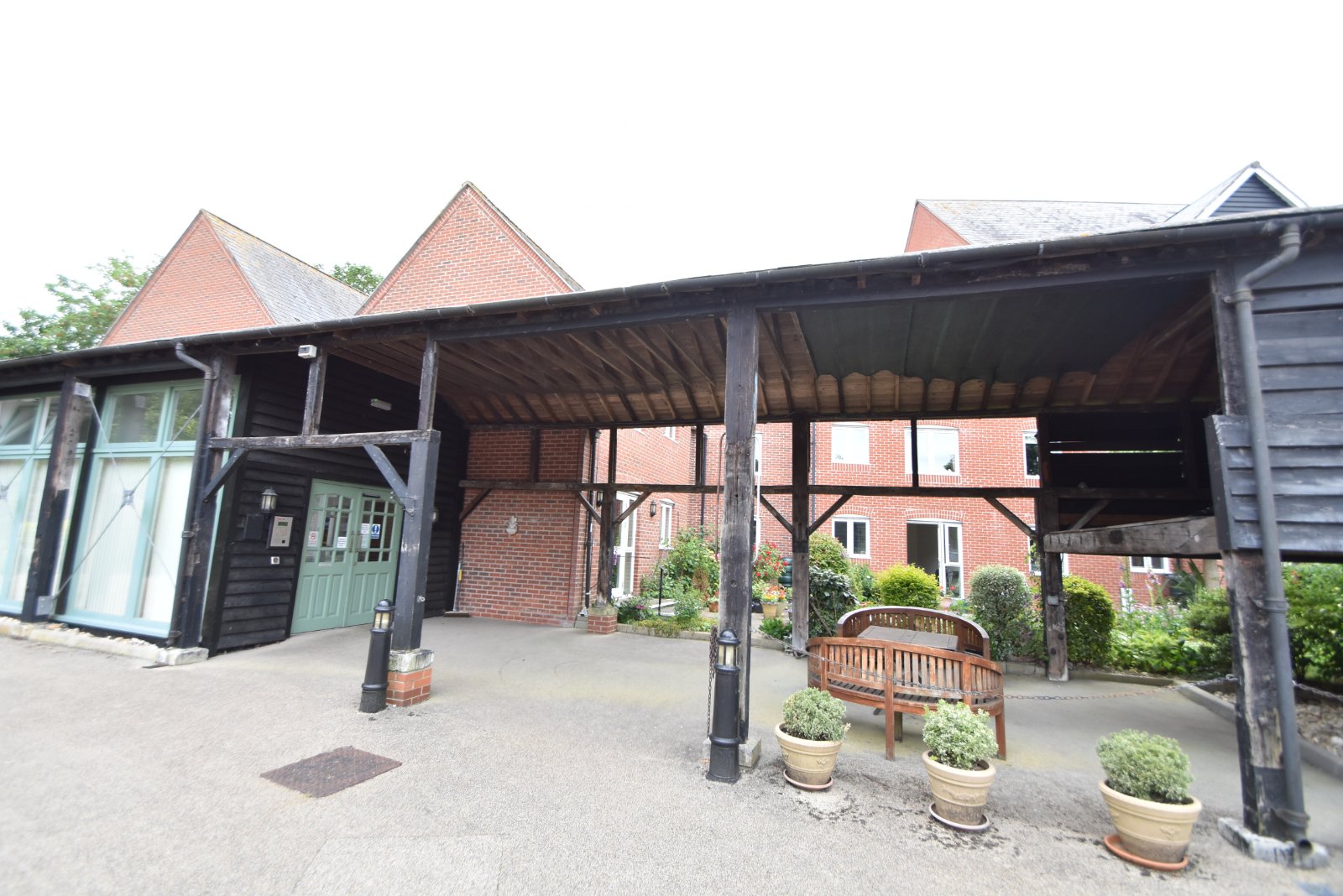 Springwell, Havant, Hampshire, PO9 - Charters