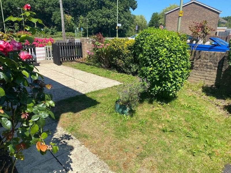 Wakefords Way, Havant, Hampshire, PO9 - Charters