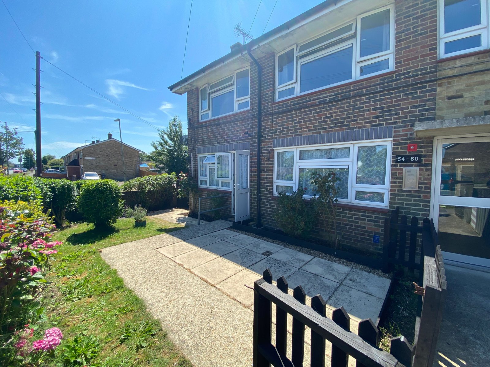 Wakefords Way, Havant, Hampshire, PO9 - Charters