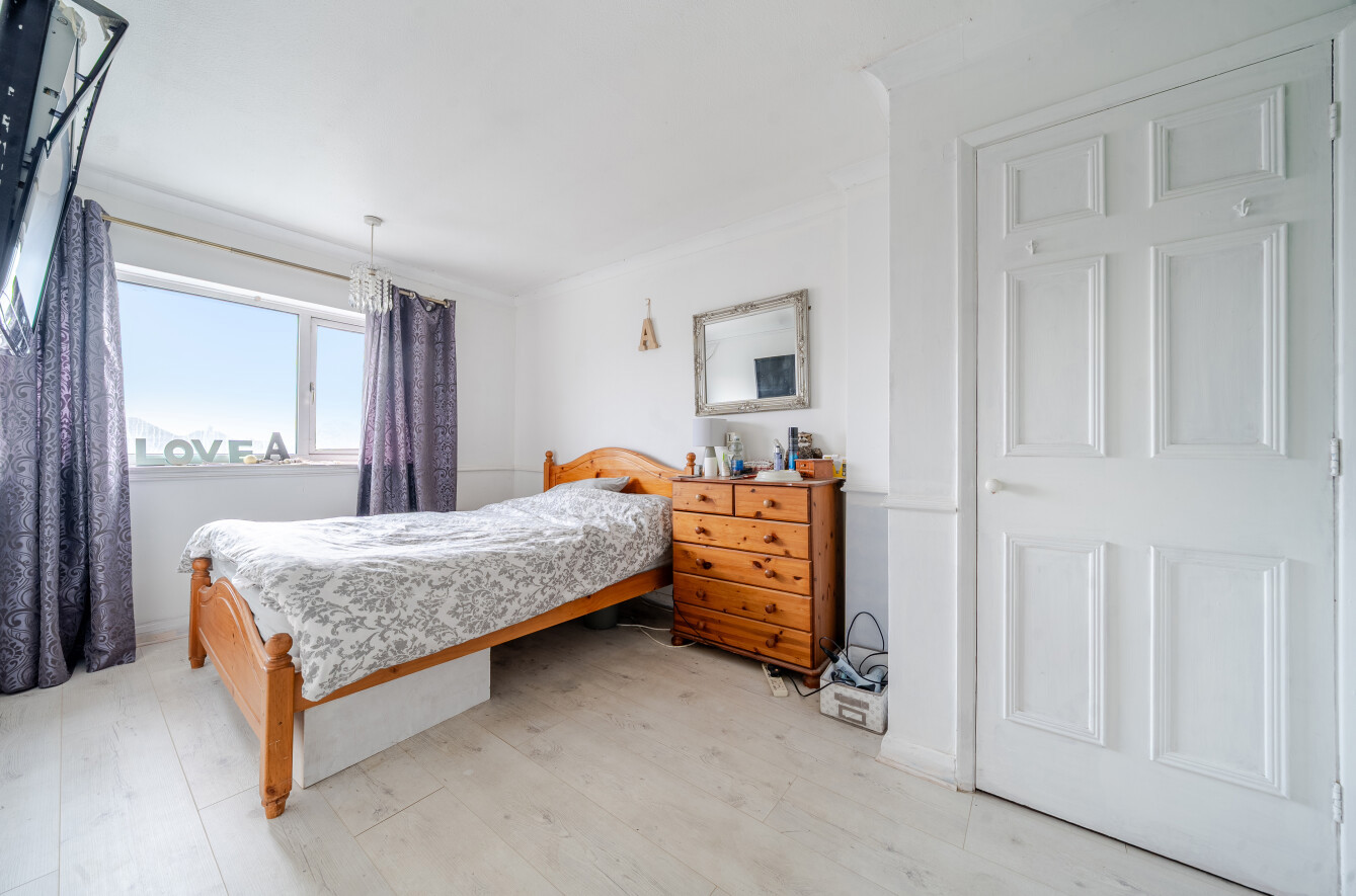 Hillmead Gardens, Havant, Hampshire, PO9