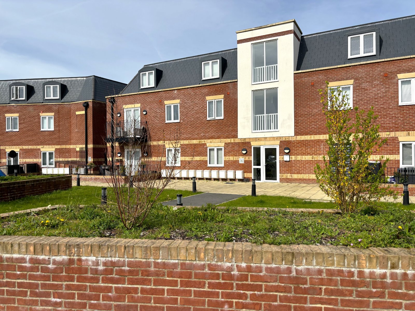 New Lane, Havant, Hampshire, PO9 - Charters