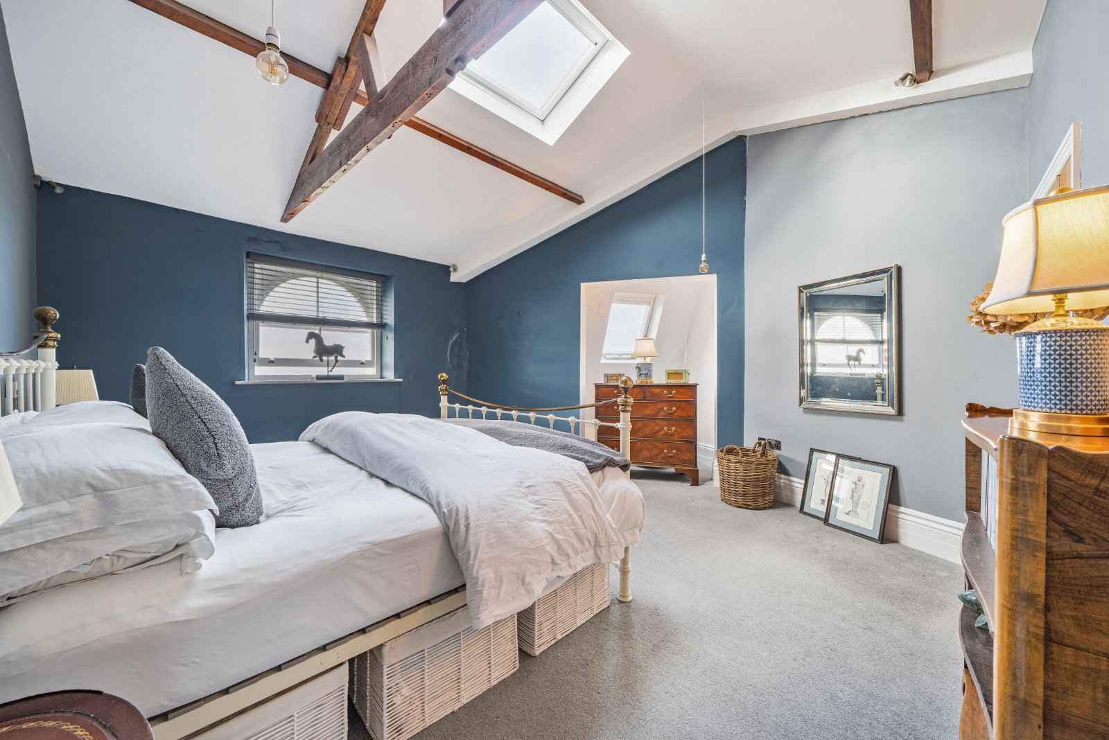 Sea Front, Hayling Island, Hampshire, PO11 - Charters