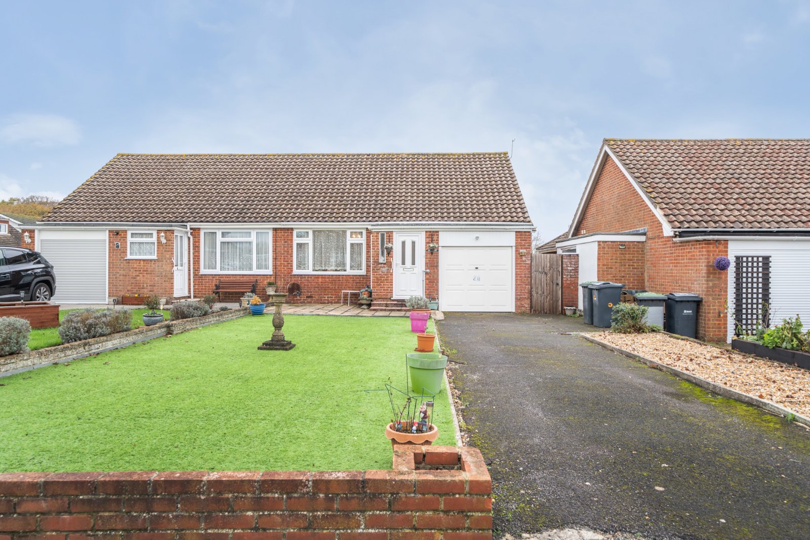 Saltmarsh Lane, Hayling Island, Hampshire, PO11 - Charters