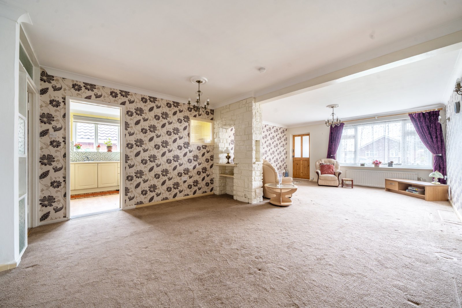 Saltmarsh Lane, Hayling Island, Hampshire, PO11 - Charters