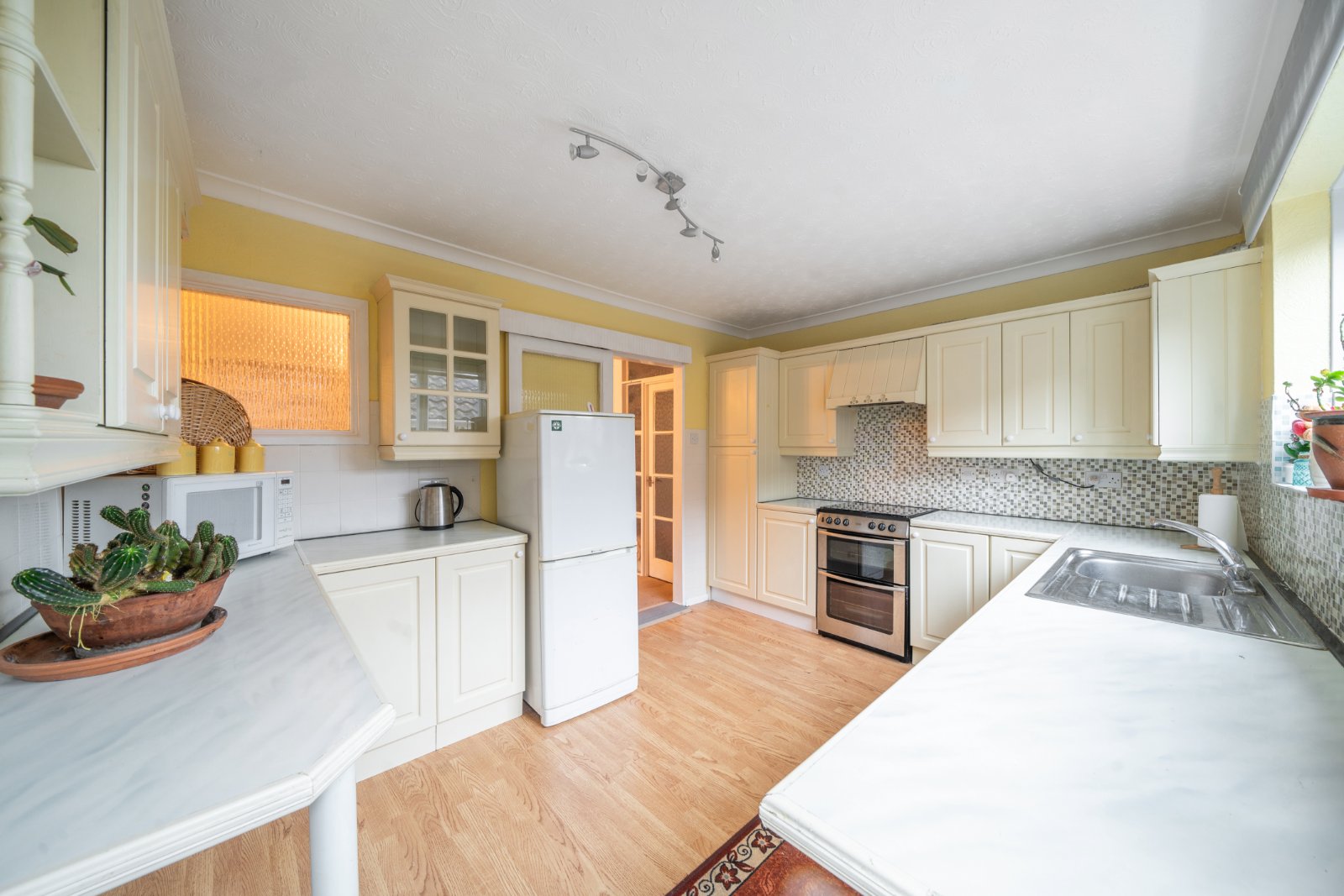 Saltmarsh Lane, Hayling Island, Hampshire, PO11 - Charters