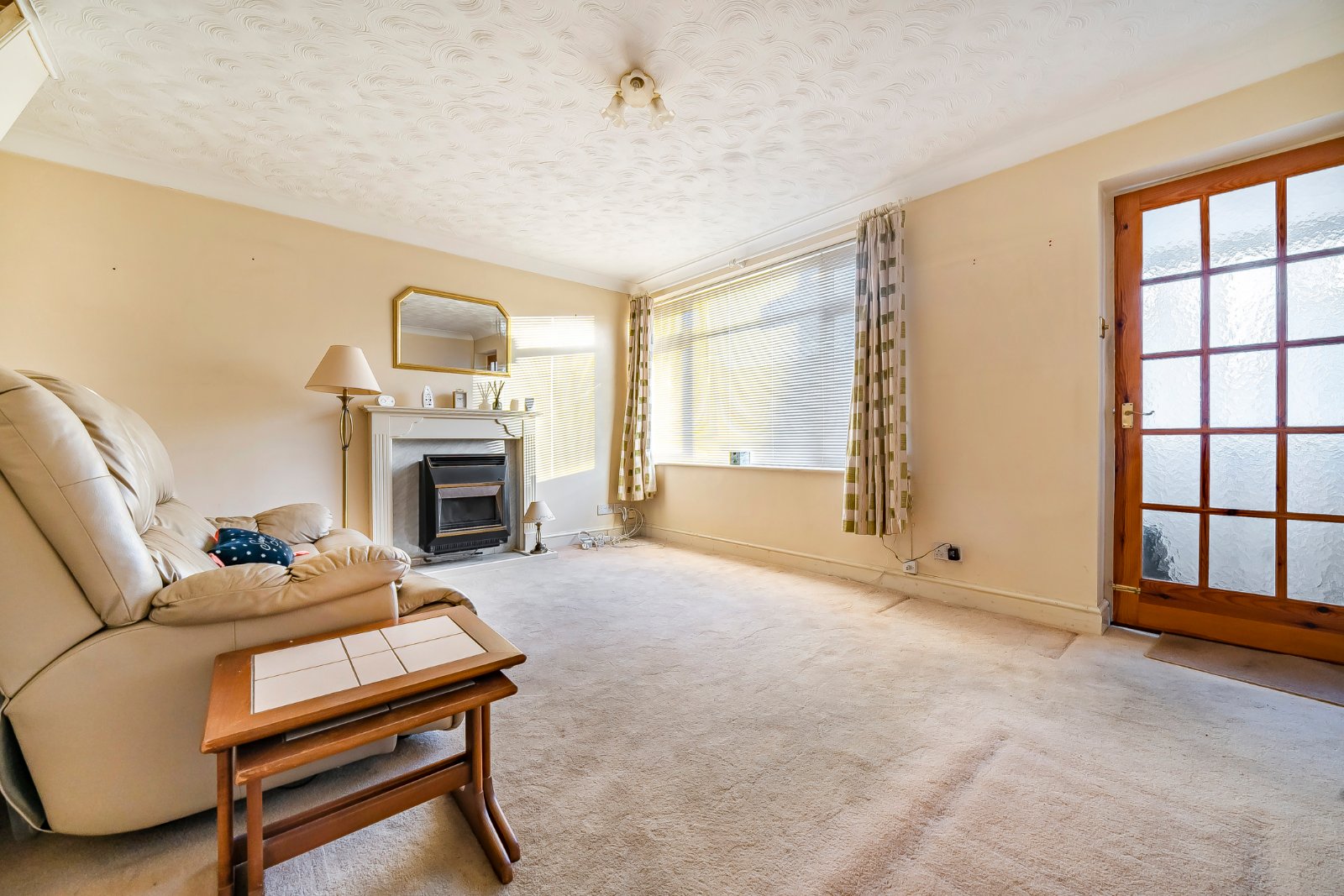 Linden Grove, Hayling Island, Hampshire, PO11 - Charters