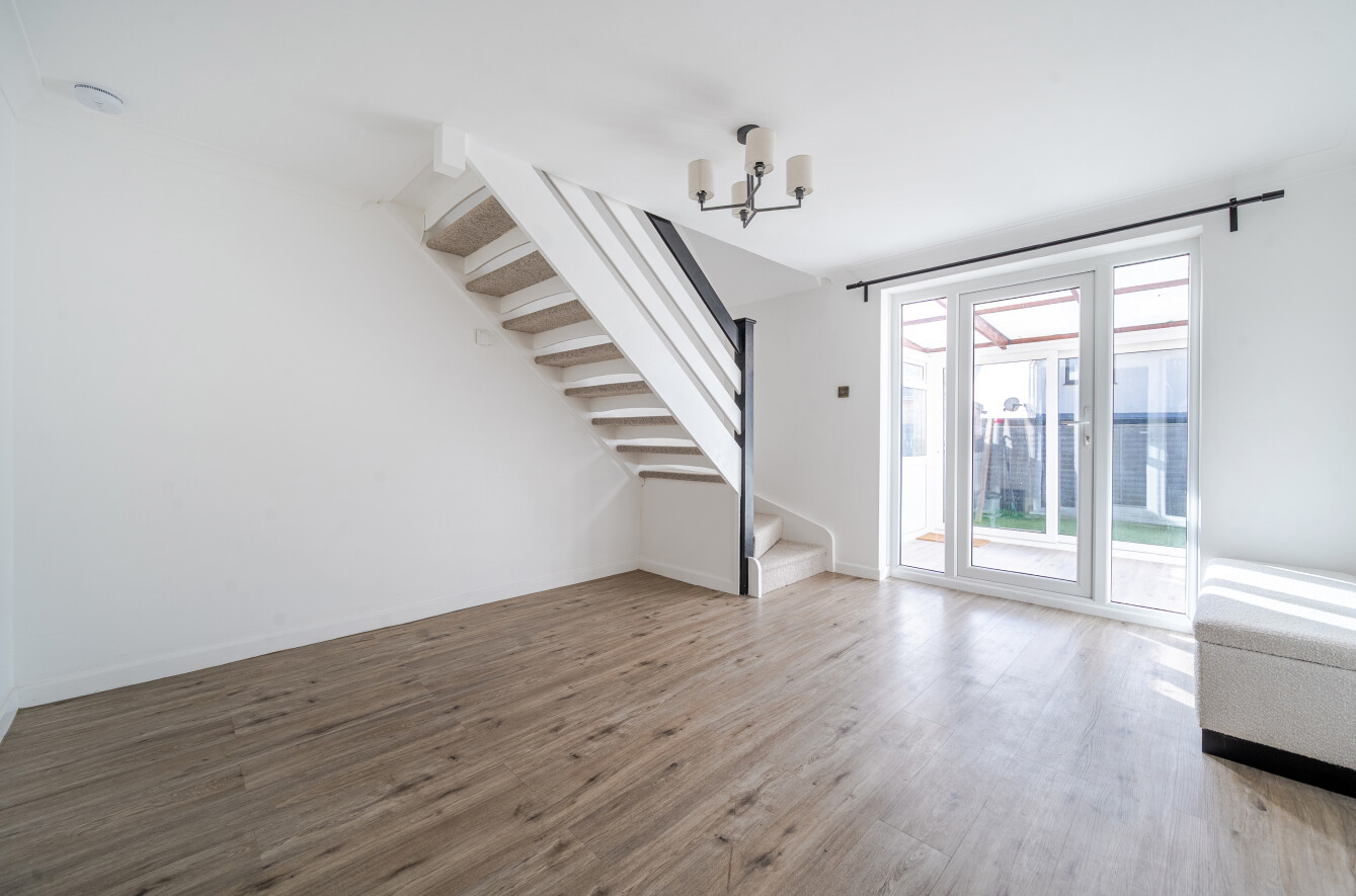 Cornbrook Grove, Waterlooville, Hampshire, PO7 Cornbrook Grove, Waterlooville, Hampshire, PO7 - Charters