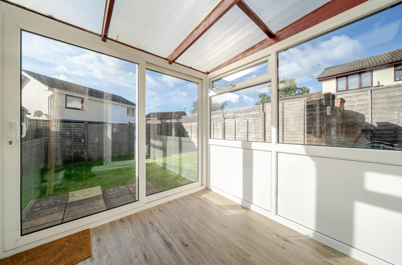 Cornbrook Grove, Waterlooville, Hampshire, PO7 Cornbrook Grove, Waterlooville, Hampshire, PO7 - Charters