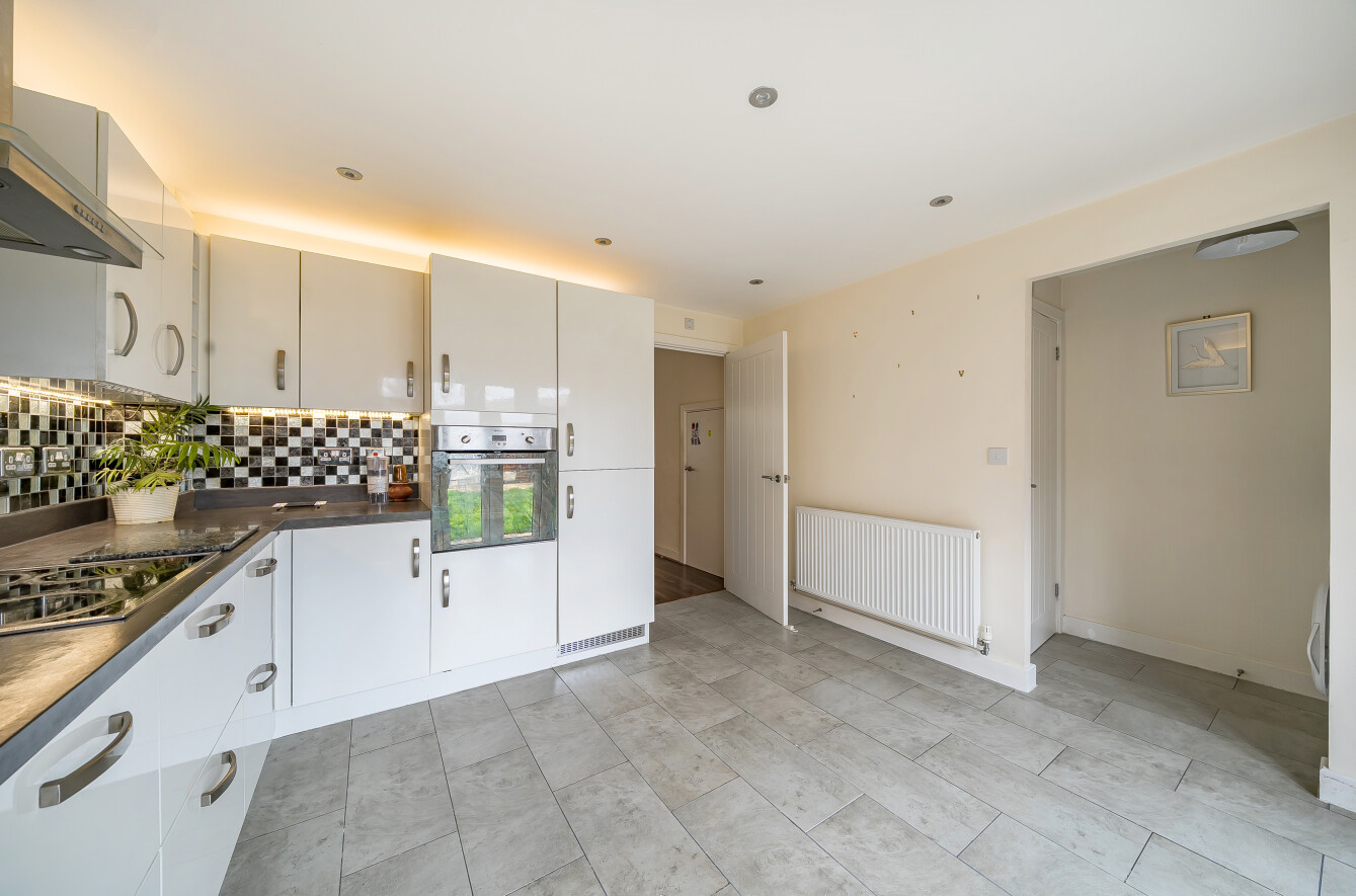 School Lane, Havant, Hampshire, PO9 School Lane, Havant, Hampshire, PO9 - Charters