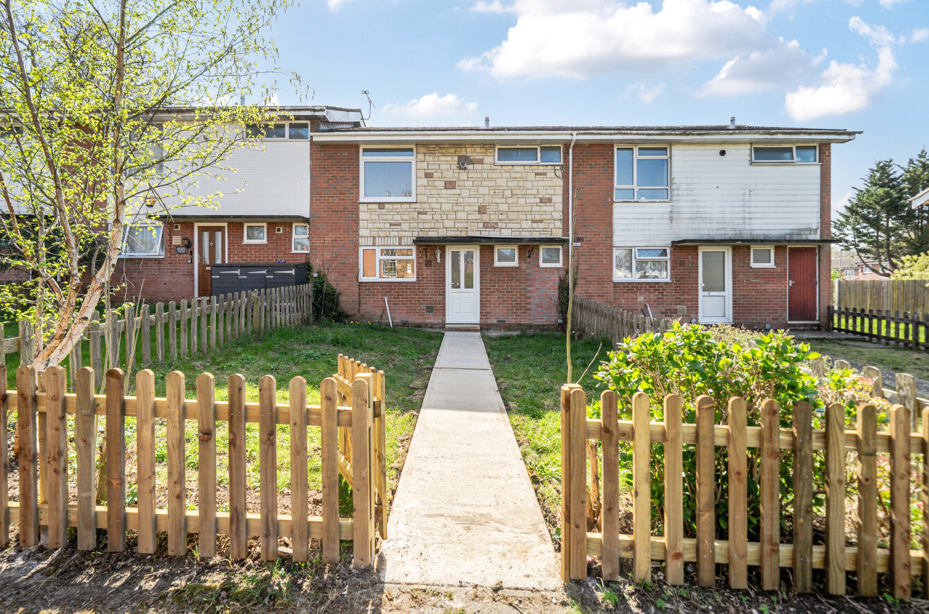 Purcell Close, Waterlooville, Hampshire, PO7 - Charters