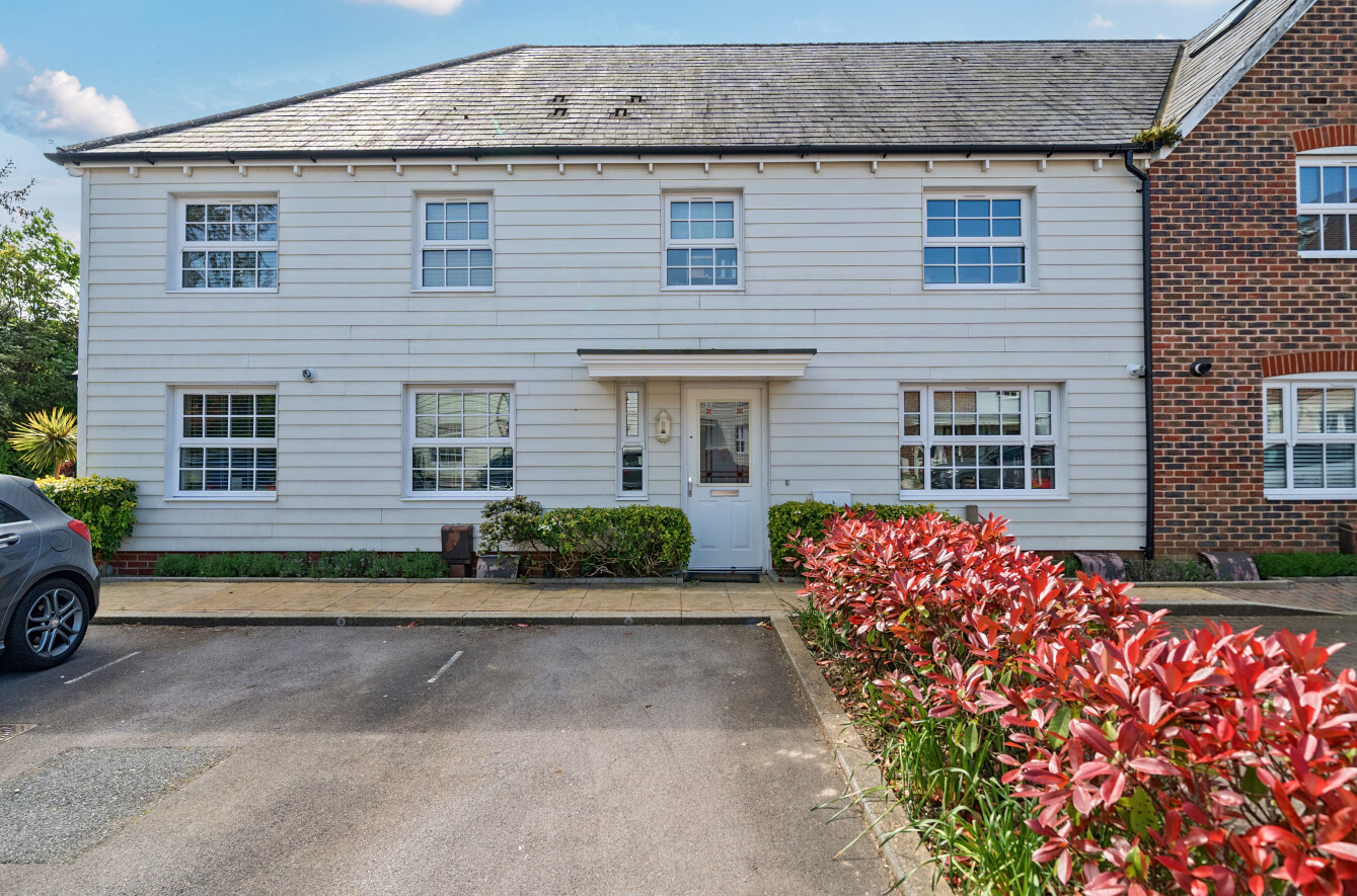 Stein Road, Emsworth, West Sussex, PO10 - Charters