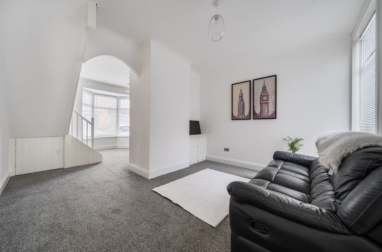 Cressy Road, Portsmouth, Hampshire, PO2 - Charters