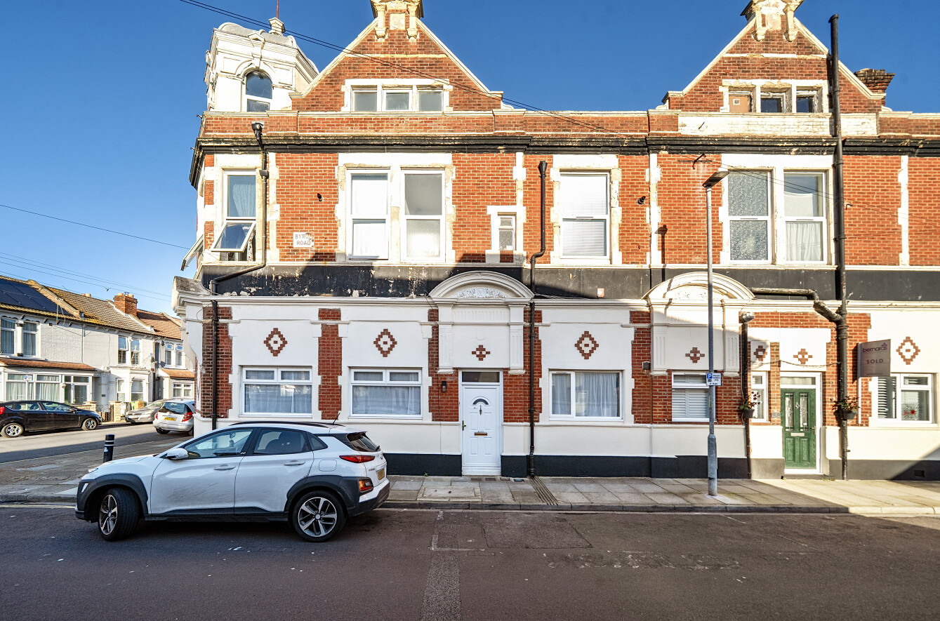 Queens Road, Portsmouth, Hampshire, PO2 - Charters