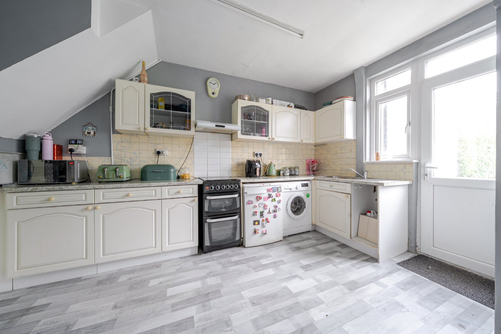 Bell Road, Portsmouth, Hampshire, PO6