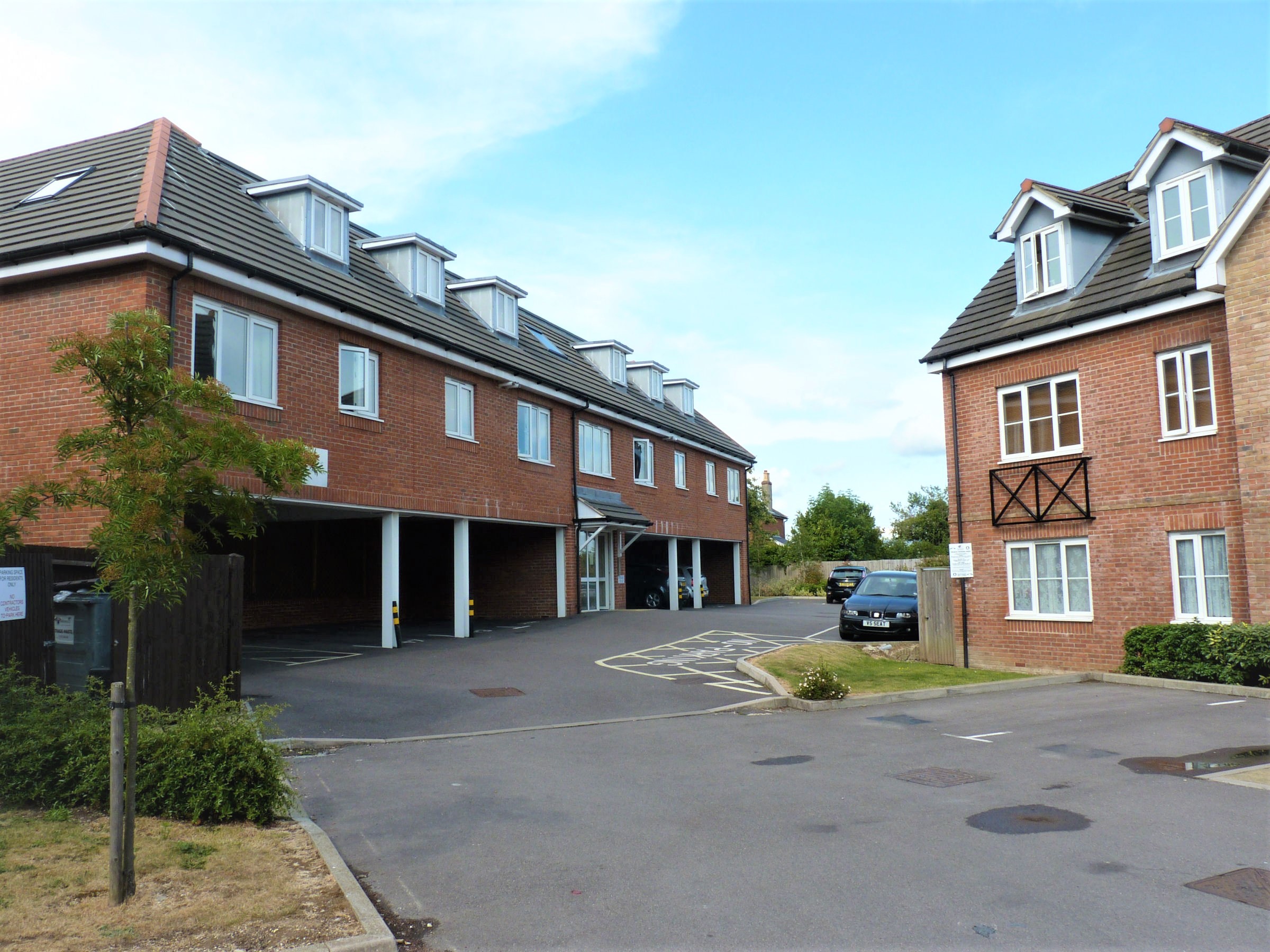 Middleton Mews, Park Gate, Southampton, Hampshire, SO31 - Charters