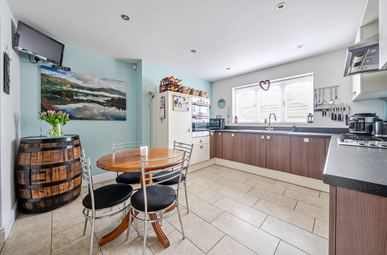 Bridge Road, Sarisbury Green, Hampshire, SO31