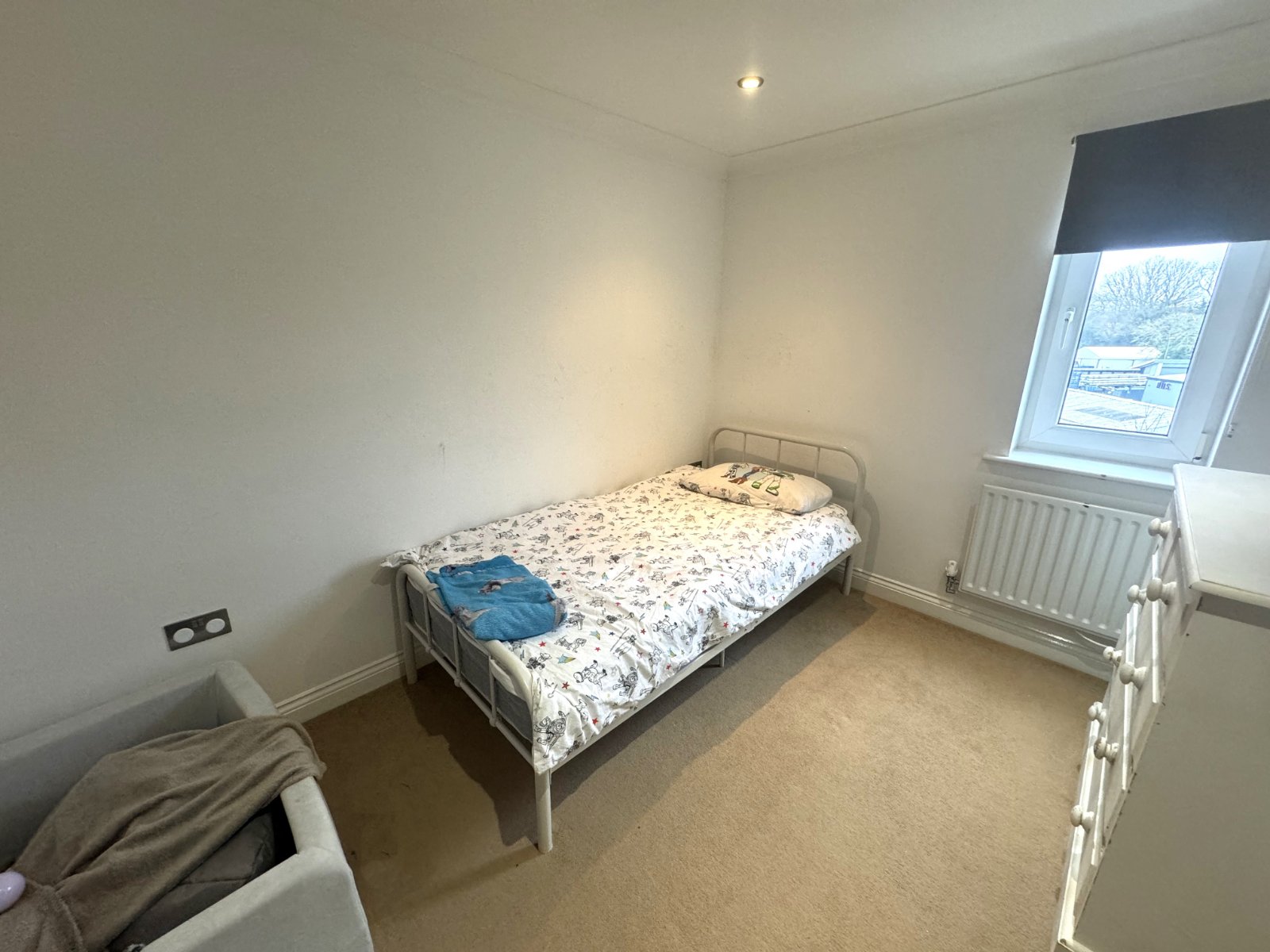 Bastins Close, Park Gate, Southampton, Hampshire, SO31