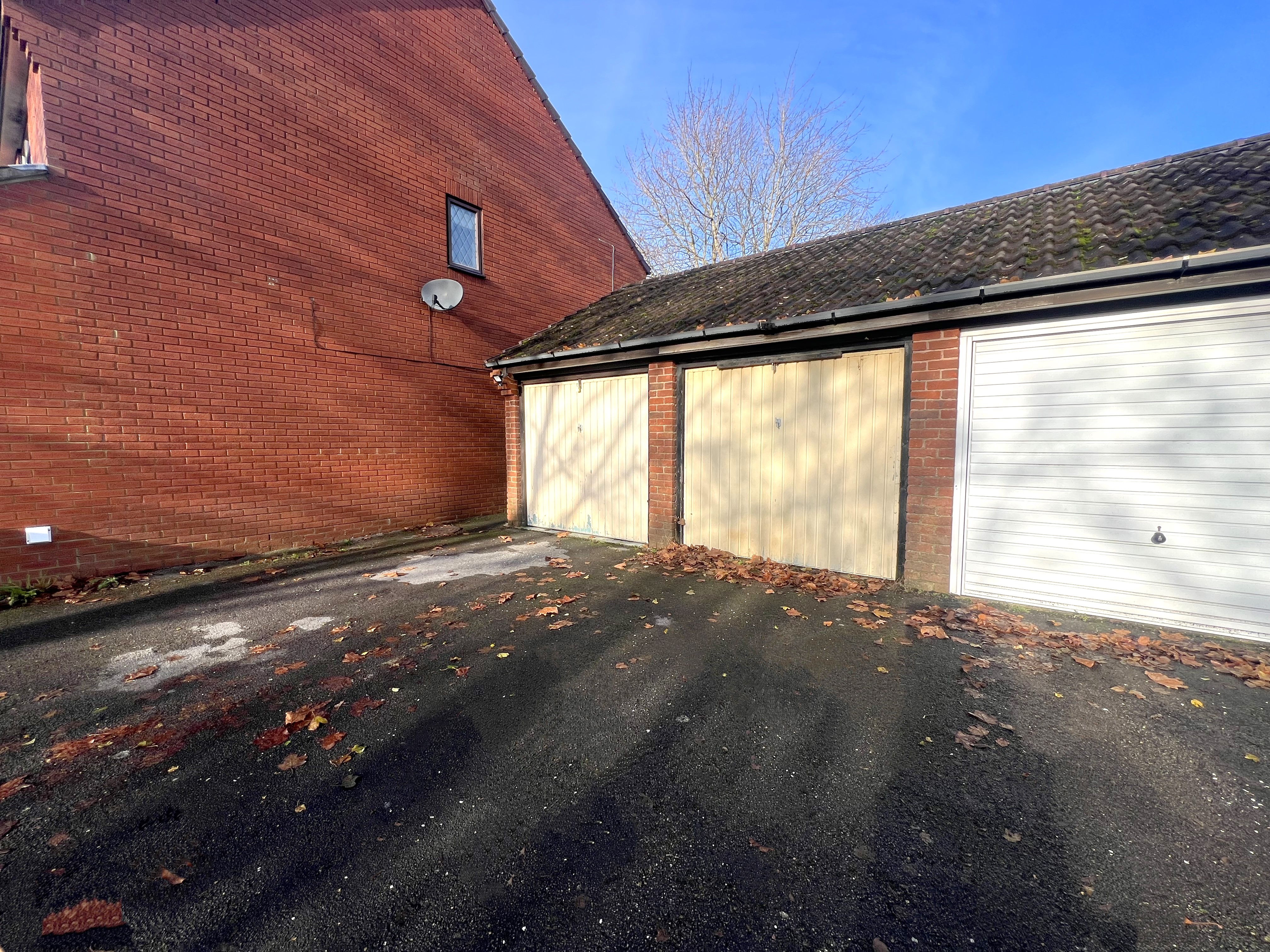 Course Park Crescent, Titchfield Common, Fareham, PO14 - Charters