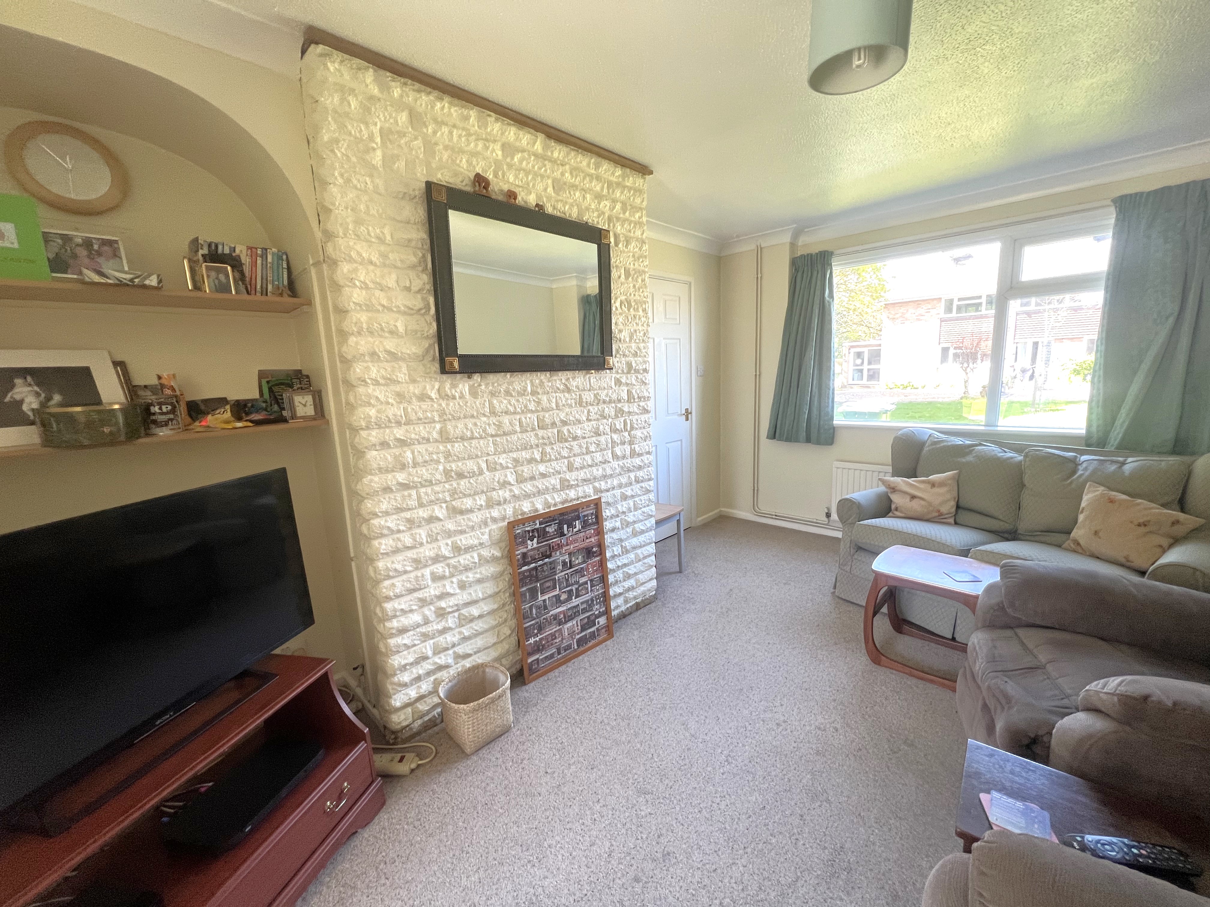 Westbrook Close, Park Gate, Southampton, SO31 - Charters