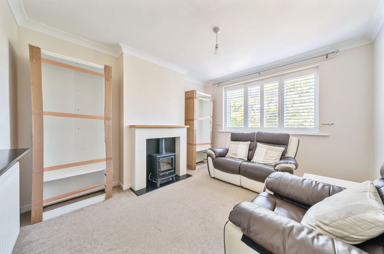 Peartree Close, Southampton, Hampshire, SO19 - Charters