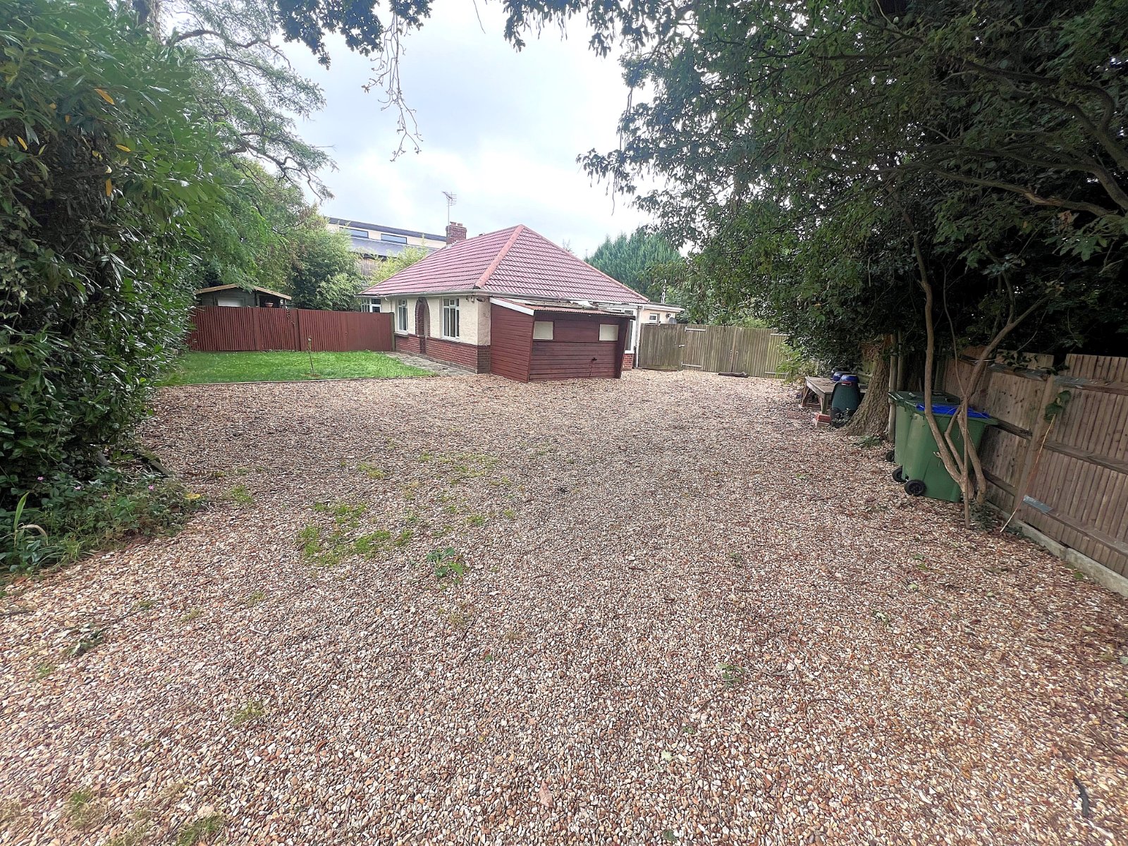 Brookside Drive, Sarisbury Green, Southampton, Hampshire, SO31 - Charters