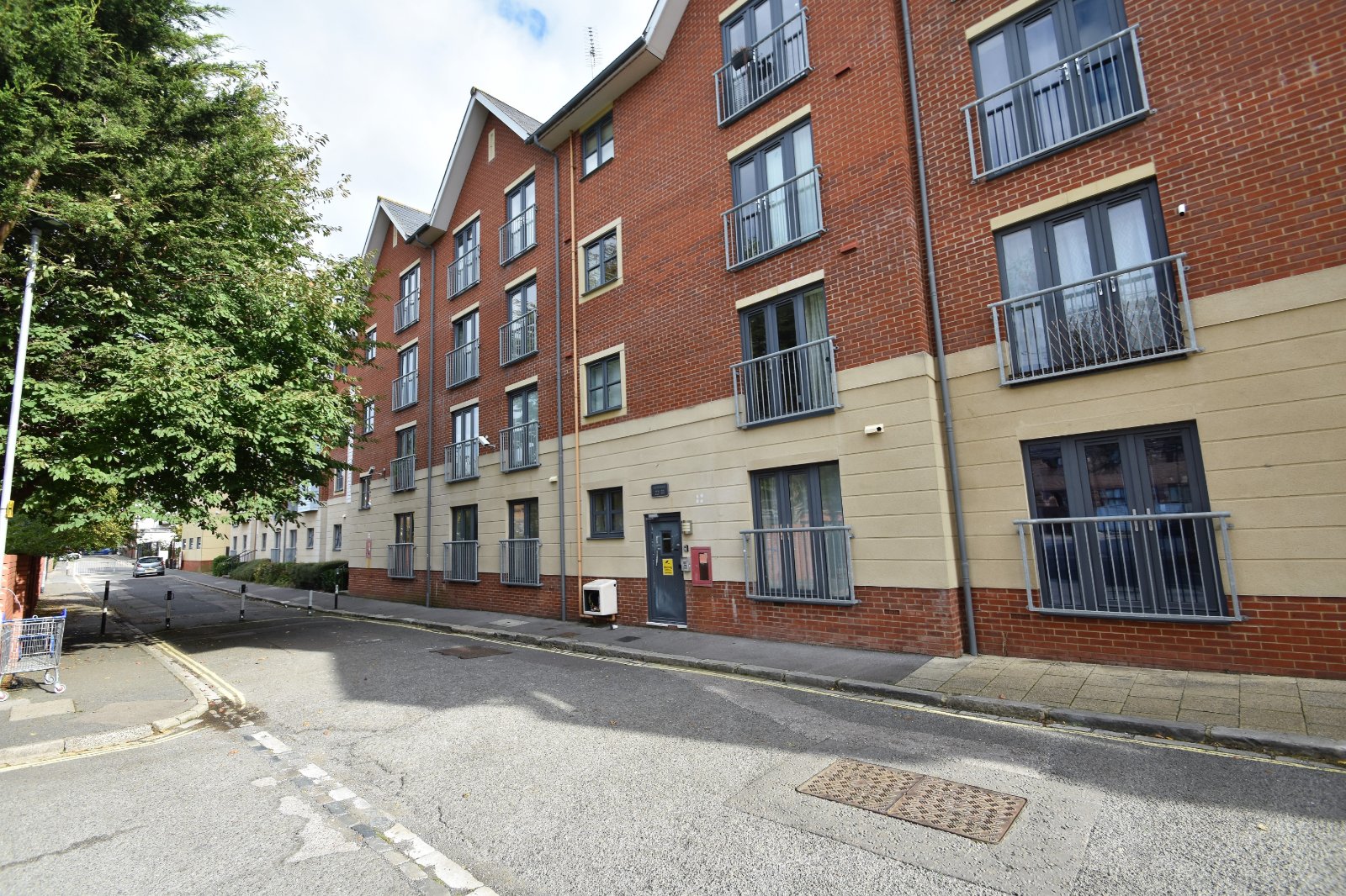 Aylward Street, Portsmouth, PO1 - Charters