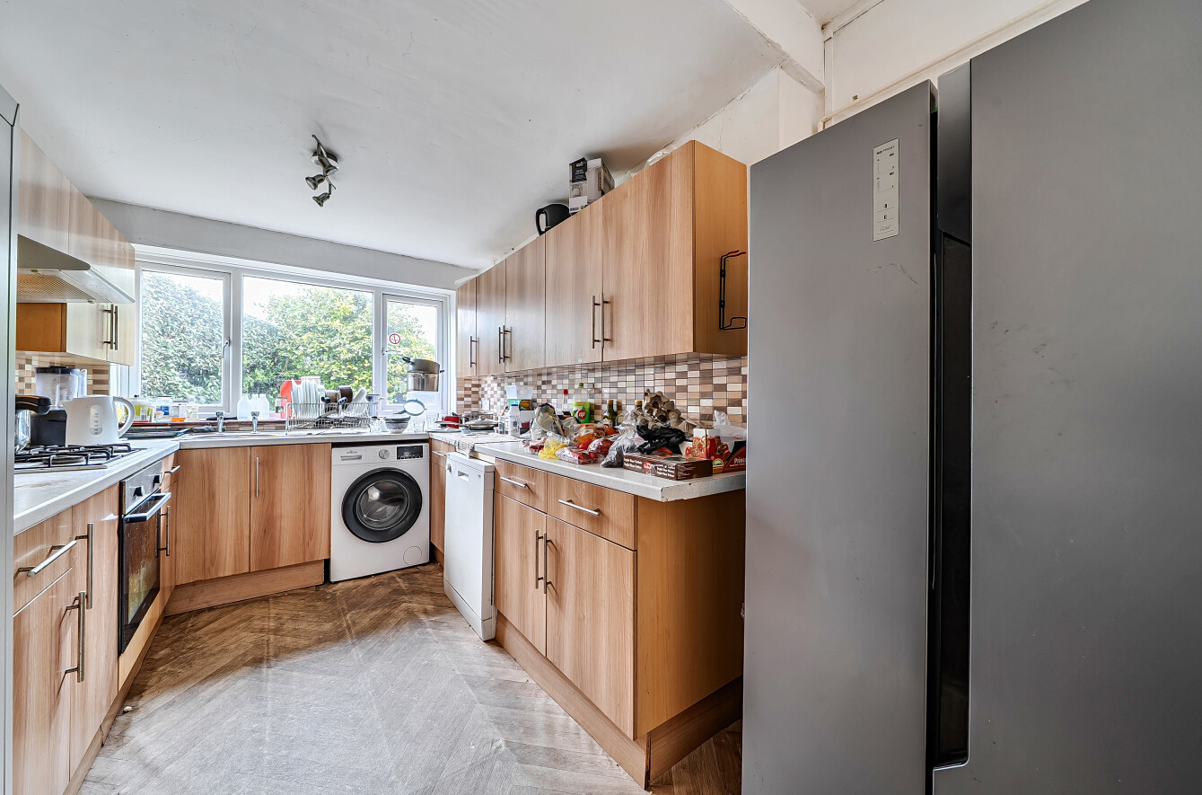 St. Edwards Road, Southsea, PO5