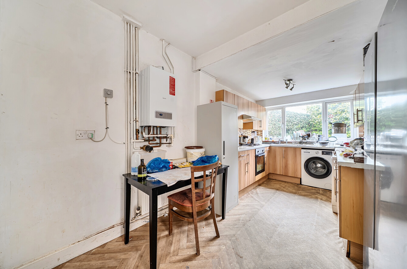 St. Edwards Road, Southsea, PO5