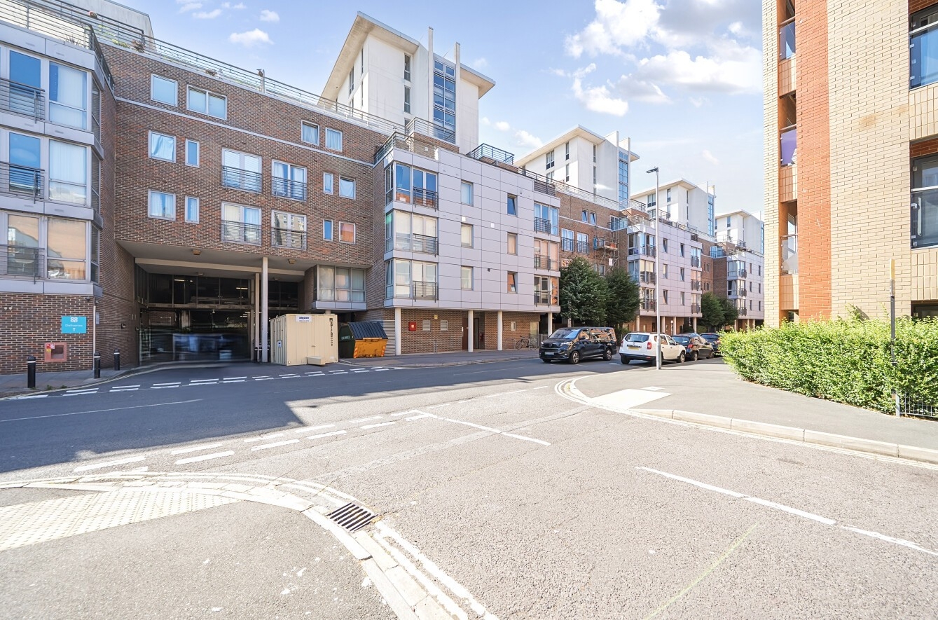 Cross Street, Portsmouth, PO1