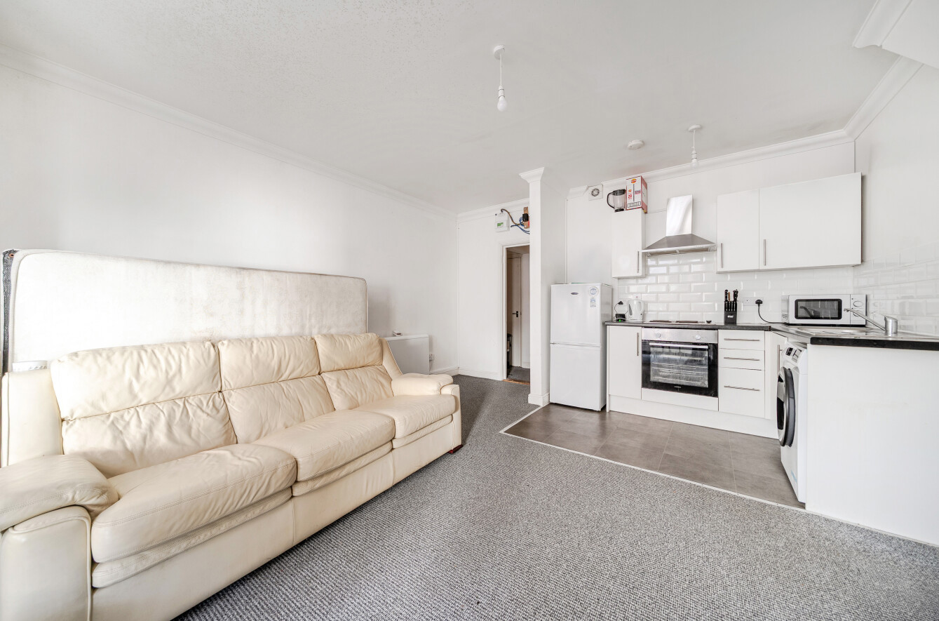 Alhambra Road, Southsea, PO4