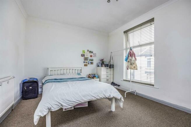 Jessie Road, Southsea, PO4