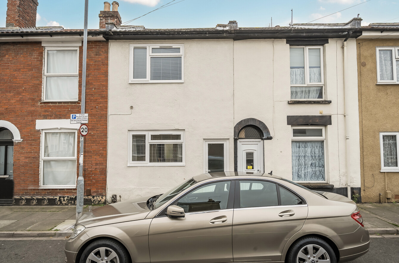 Brookfield Road, Portsmouth, Hampshire, PO1 - Charters