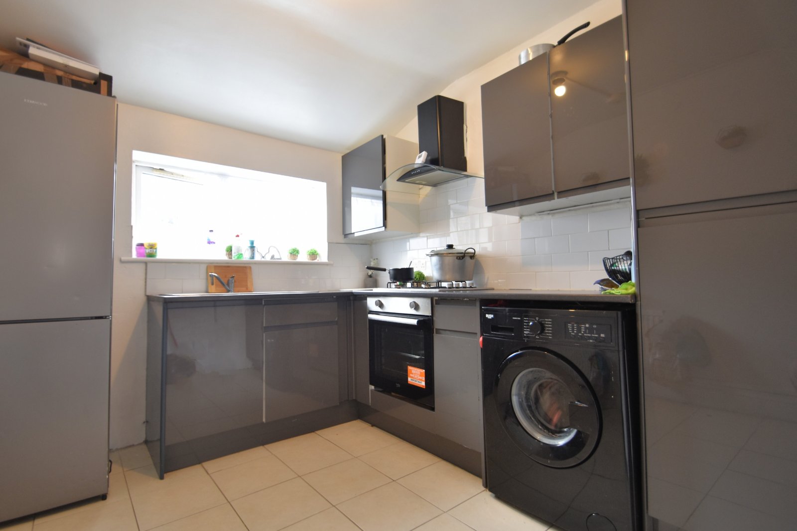 Monmouth Road, Portsmouth, Hampshire, PO2 Monmouth Road, Portsmouth, Hampshire, PO2 - Charters