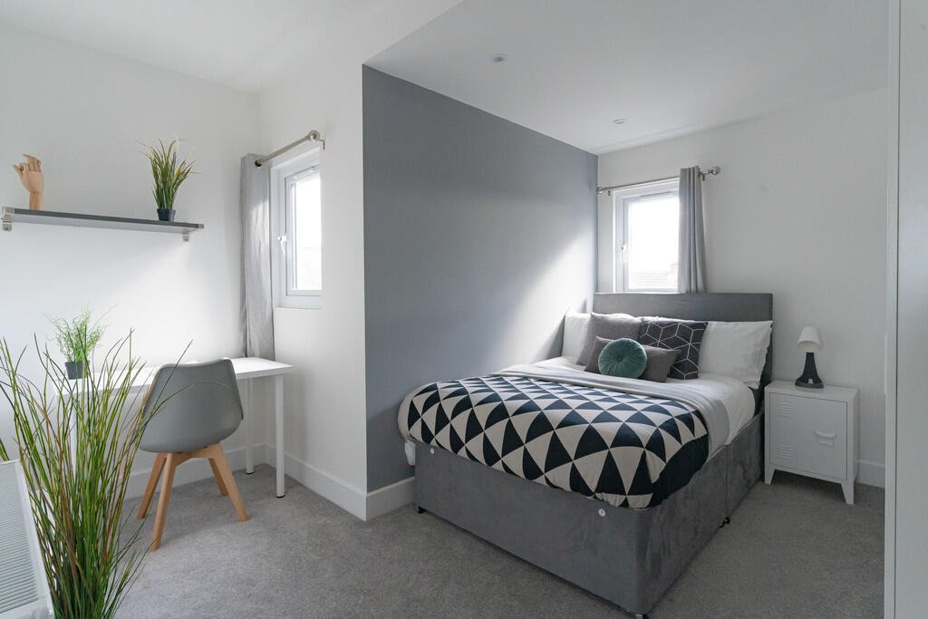 Pains Road, Southsea, Hampshire, PO5 - Charters