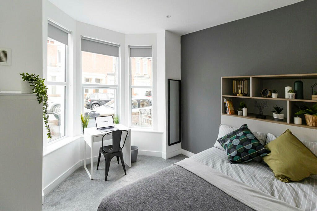 Montgomerie Road, Southsea, Hampshire, PO5 - Charters