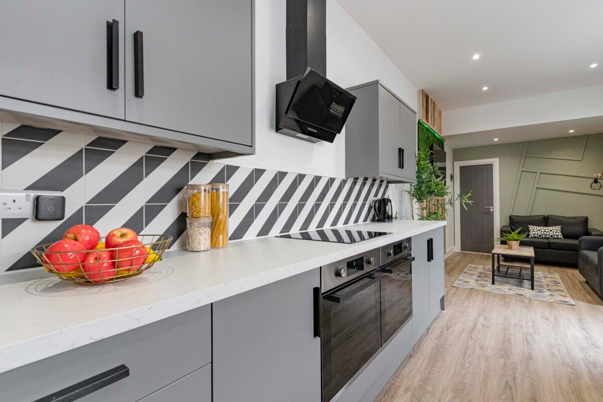 Montgomerie Road, Southsea, Hampshire, PO5 - Charters