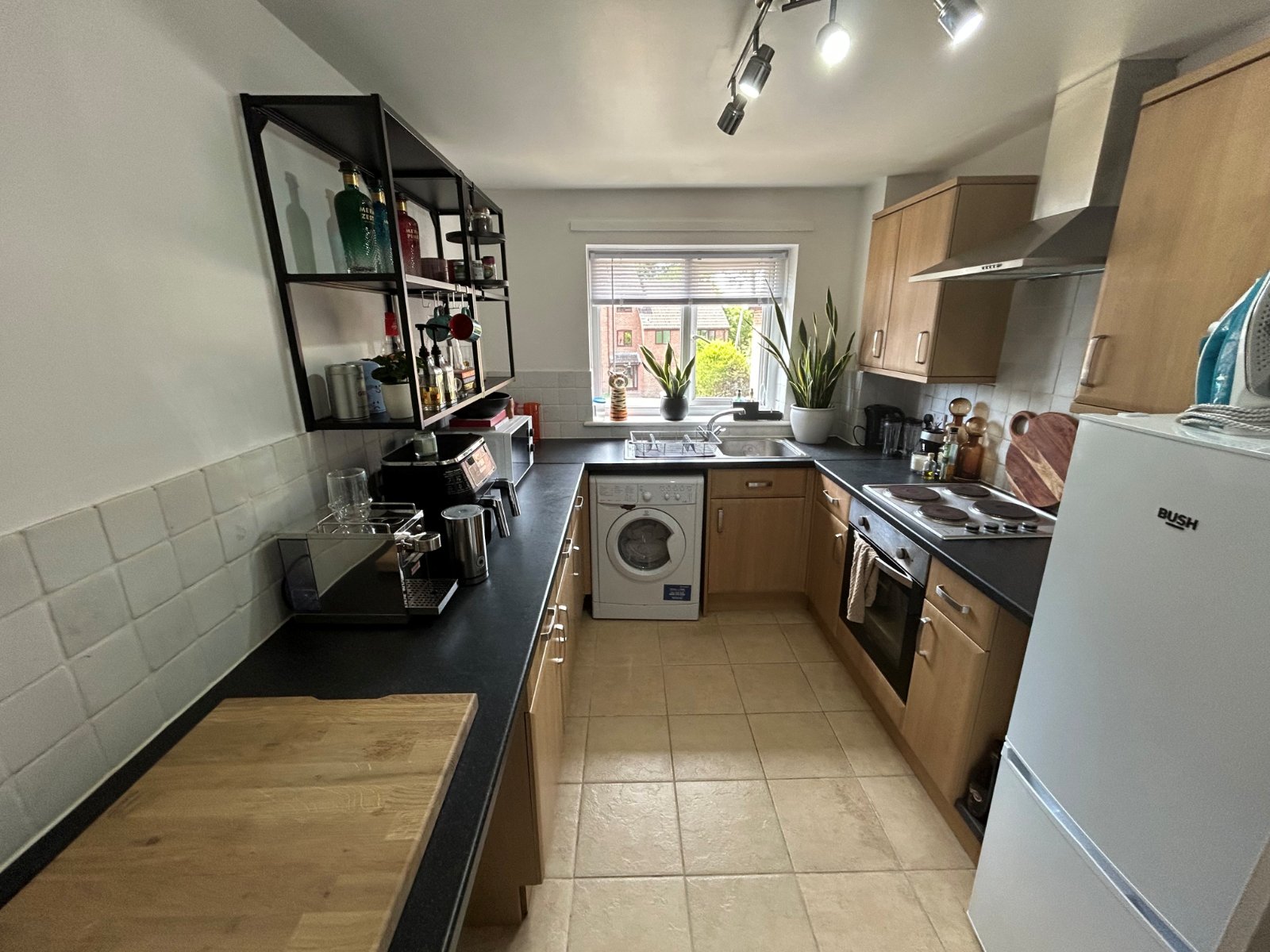 The Hawthorns, Marlow Road, Bishops Waltham, Southampton, SO32 - Charters