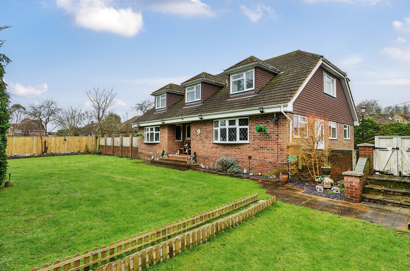 Winchester Road, Waltham Chase, Southampton, Hampshire, SO32 - Charters