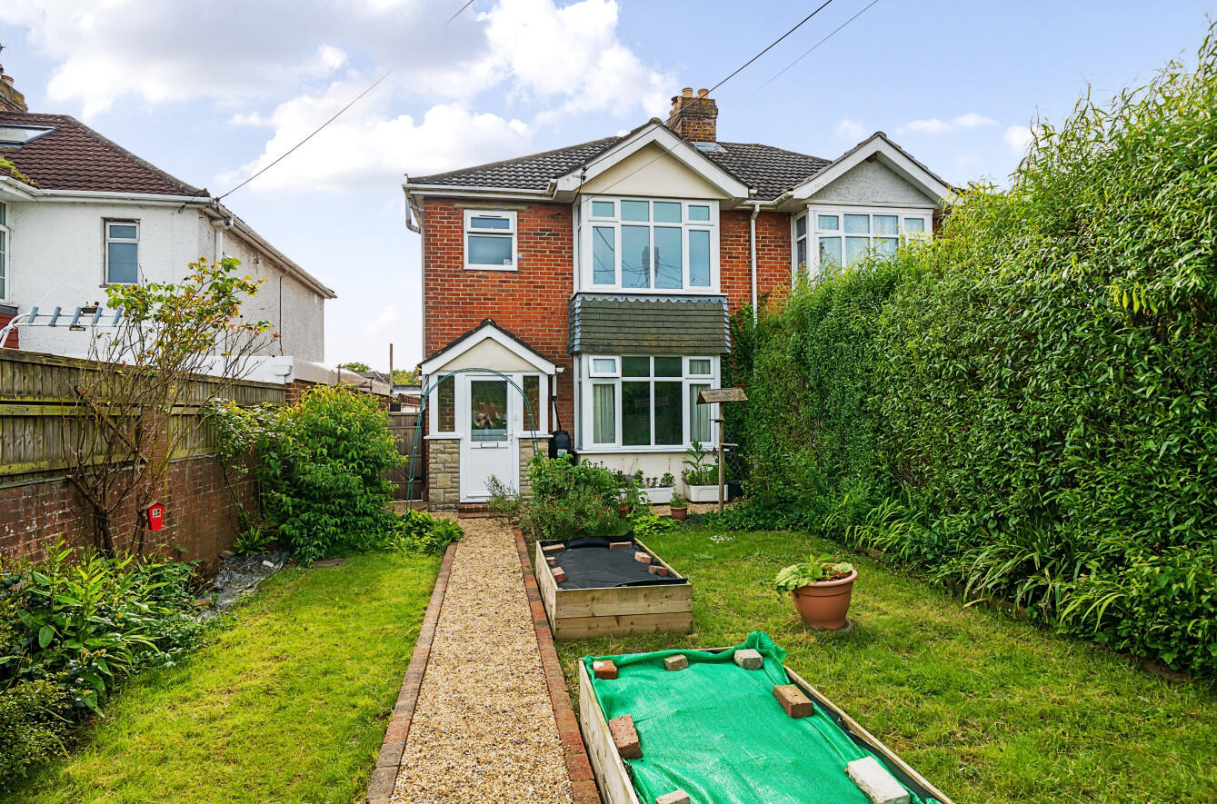 Winchester Road, Waltham Chase, Southampton, Winchester, SO32 - Charters