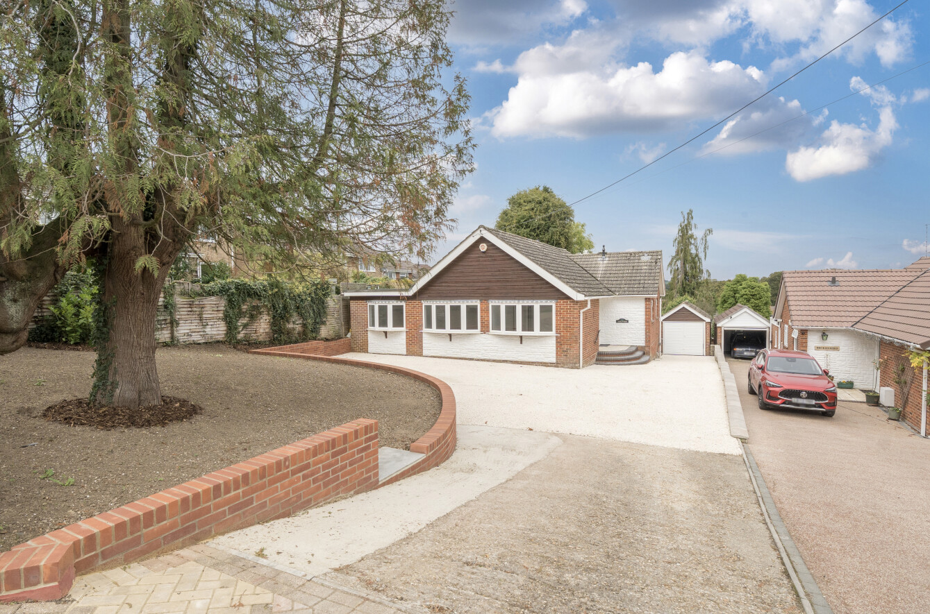 Curdridge Lane, Waltham Chase, Southampton, Hampshire, SO32