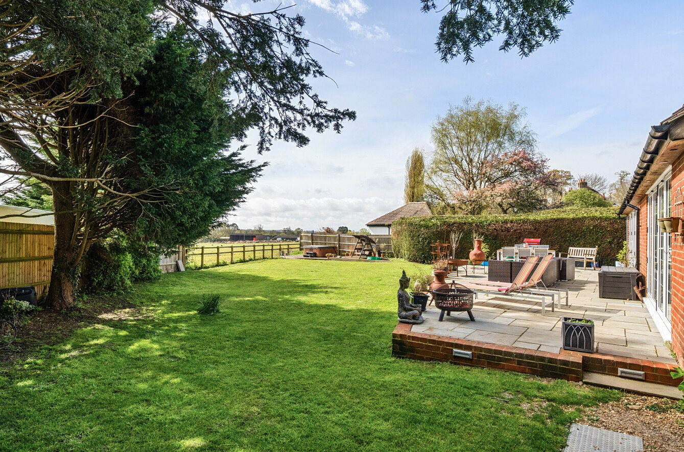 Titchfield Lane, Wickham, Fareham, Hampshire, PO17 - Charters