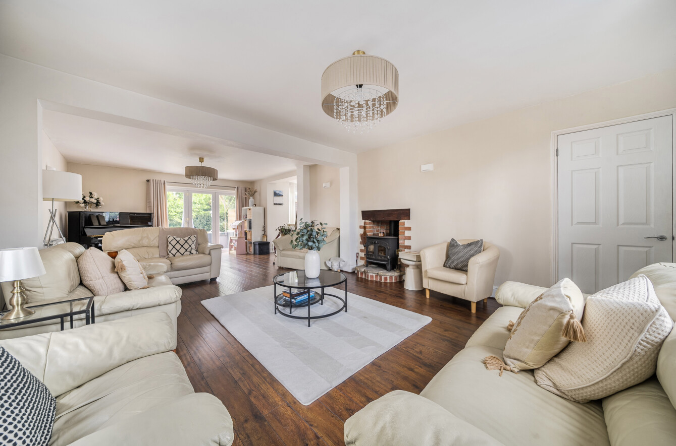 St. Johns Road, Hedge End, Southampton, Hampshire, SO30