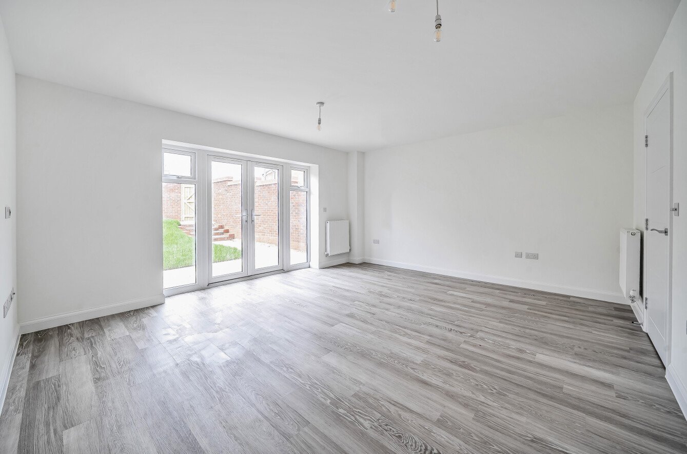 Draper Road, Wickham, Hampshire, PO17 - Charters