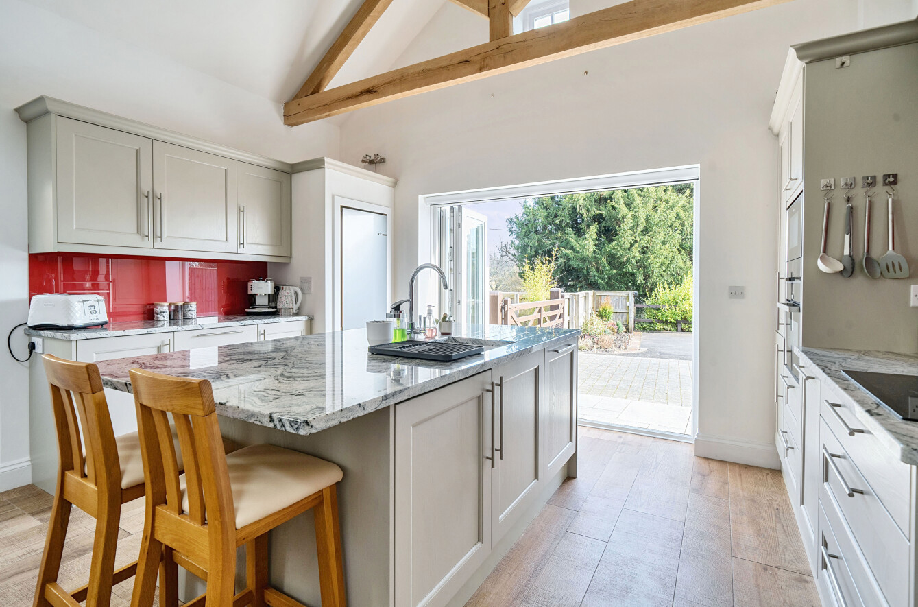 Beeches Hill, Bishops Waltham, Southampton, Hampshire, SO32 - Charters