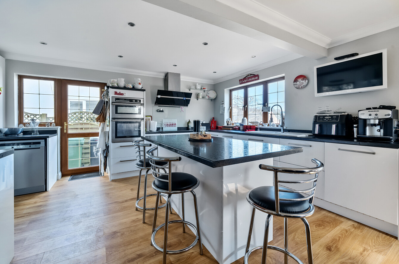 Trampers Lane, North Boarhunt, Fareham, Hampshire, PO17 - Charters